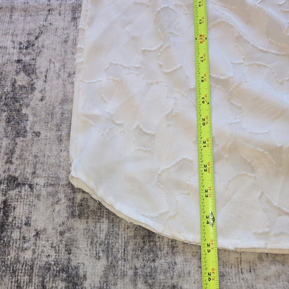 LOFT Blouse Women Small Textured Floral Long Sleeve Lightweight Elegant Boho Top - Picture 6 of 8